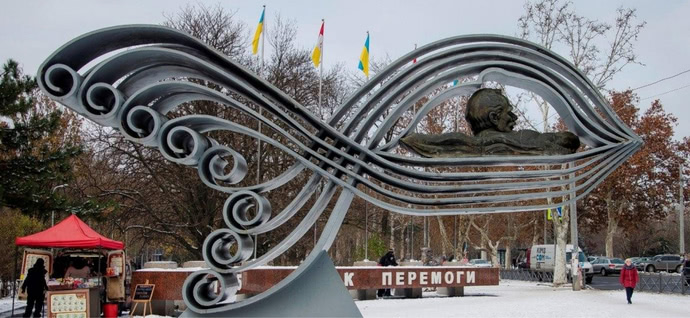 Памятник Стефану Джевецкому в парке Победы фото