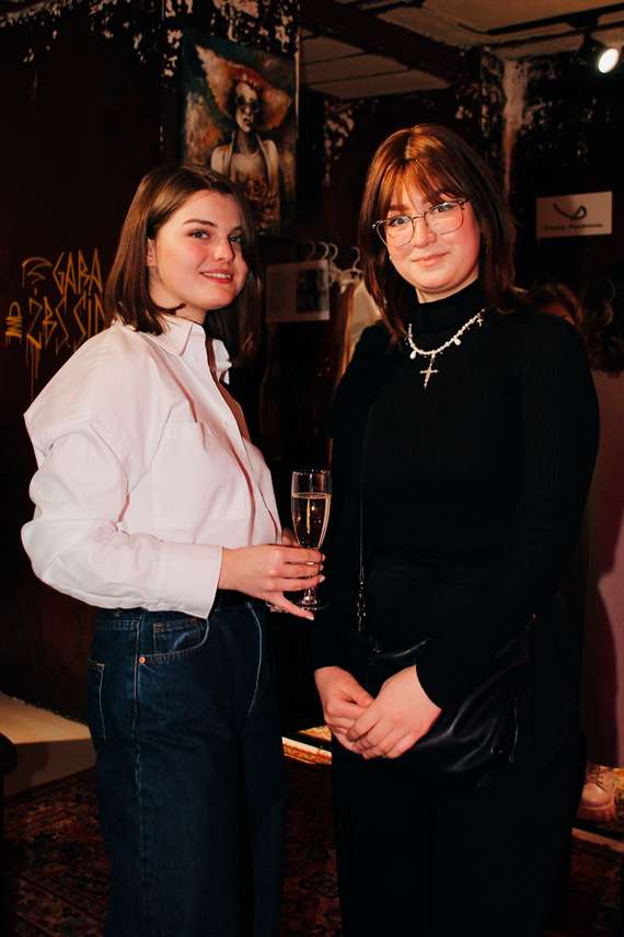 Дизайнер бренда Anna Kuzmenko Дизайнеры Катерина Хоровец и Анна Кузьменко