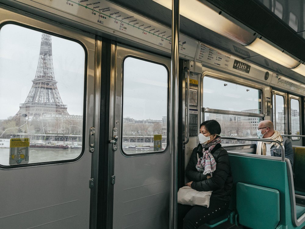 Париж из окна поезда