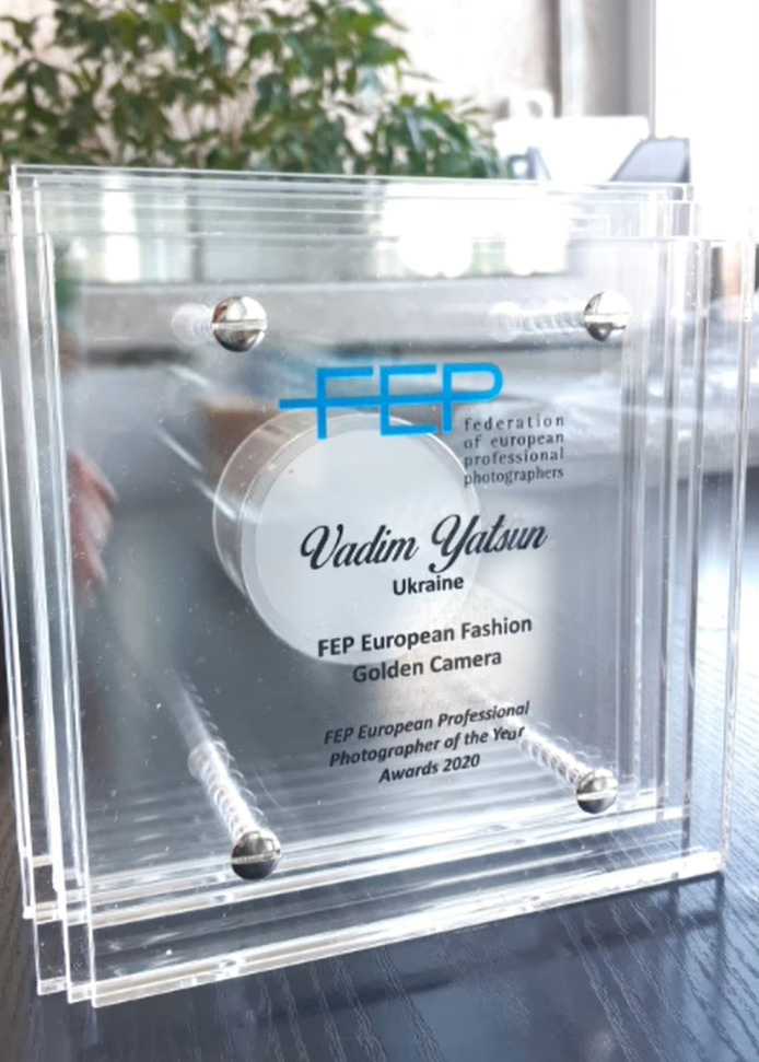 Награда Вадима Яцуна Fashion Golden Camera Статуэтка Golden Camera