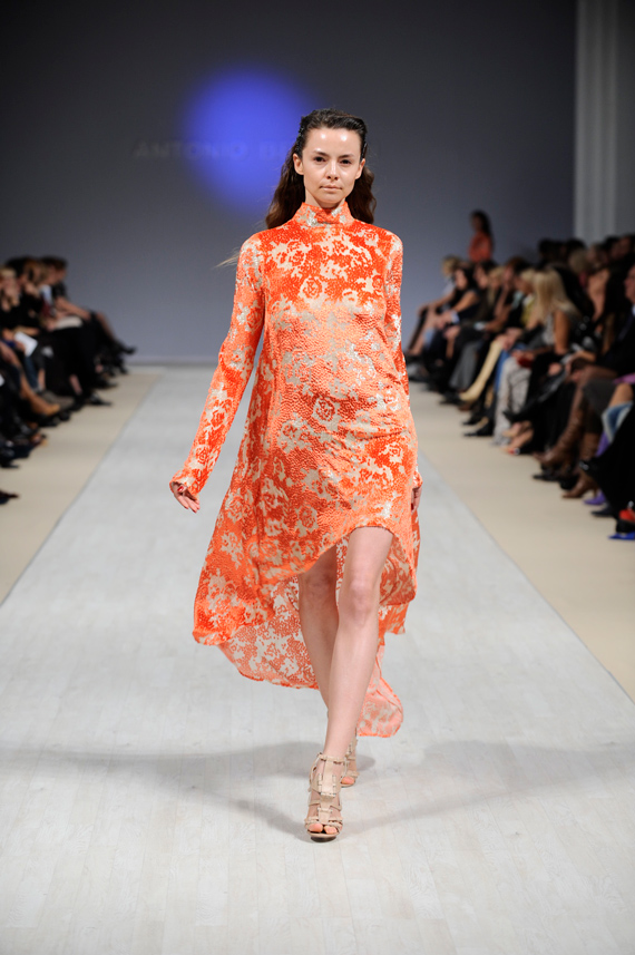 Платье из коллекции Antonio Berardi весна-лето 2011