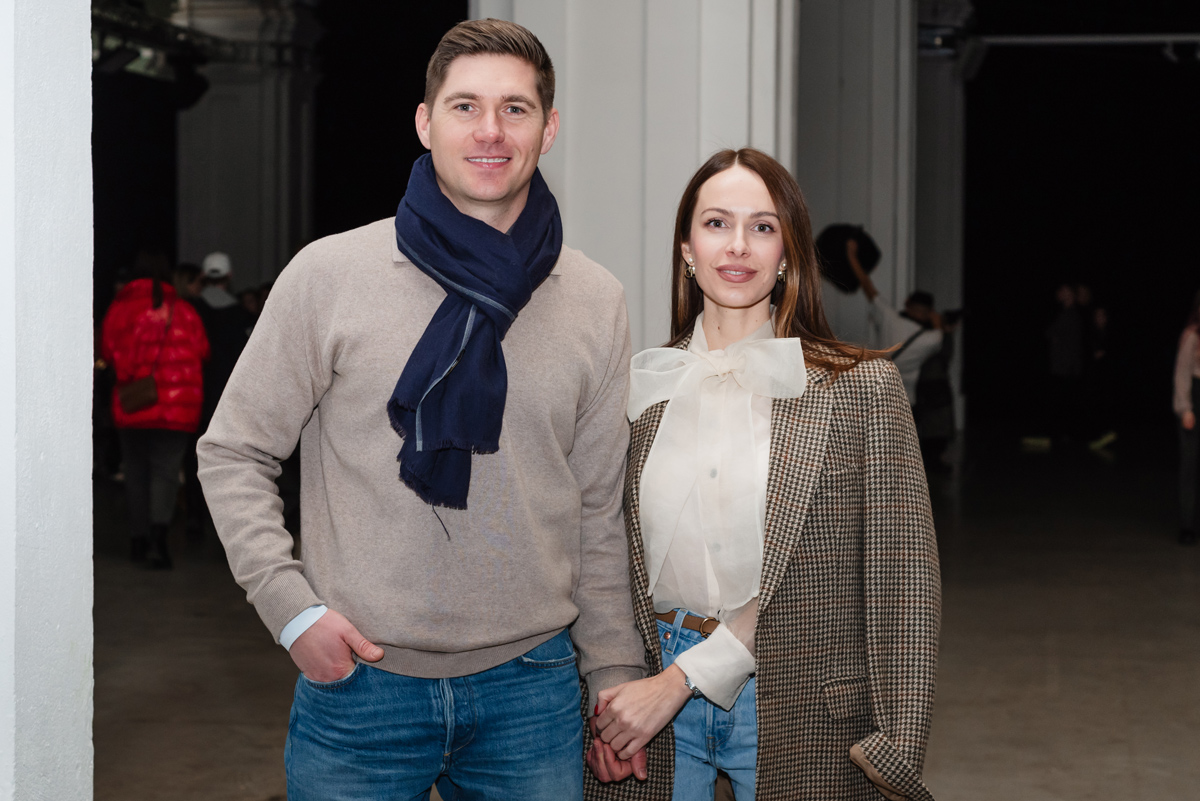 Телеведущий Владимир Остапчук с женой