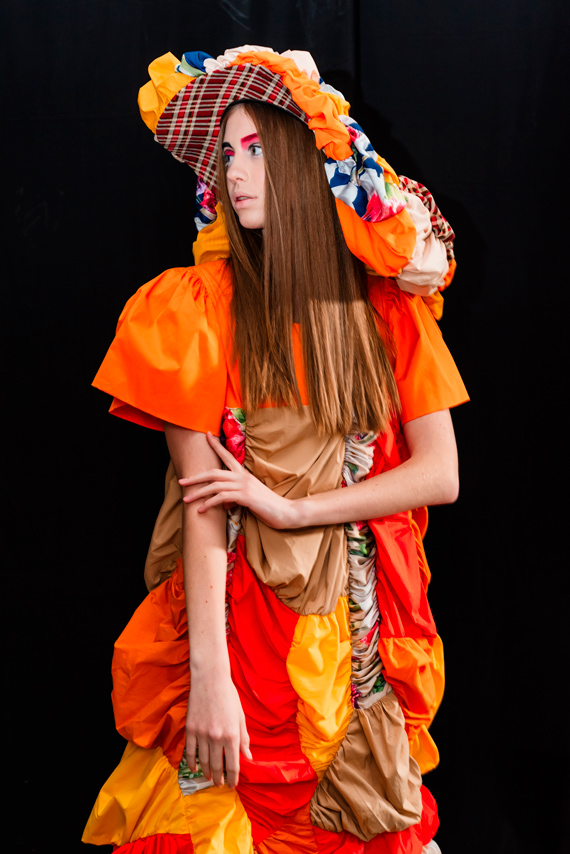 Образ из новой коллекции одежды LALLIER Backstage второго дня Ukrainian Fashion Week