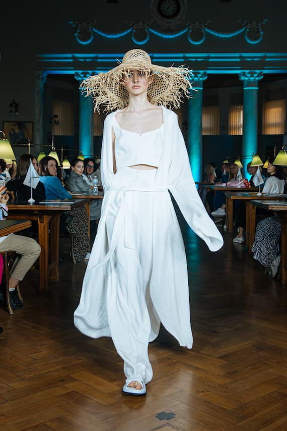 Odessa Fashion Day Девушка на показе
