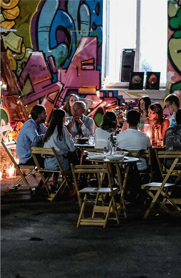 Летняя площадка Yourz Bistro на Молдаванке Yourz Bistro Молдаванка