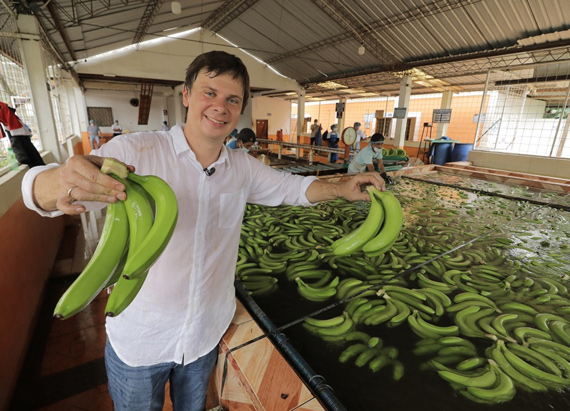 Дмитро Комаров в Еквадорі знімав бананові плантації