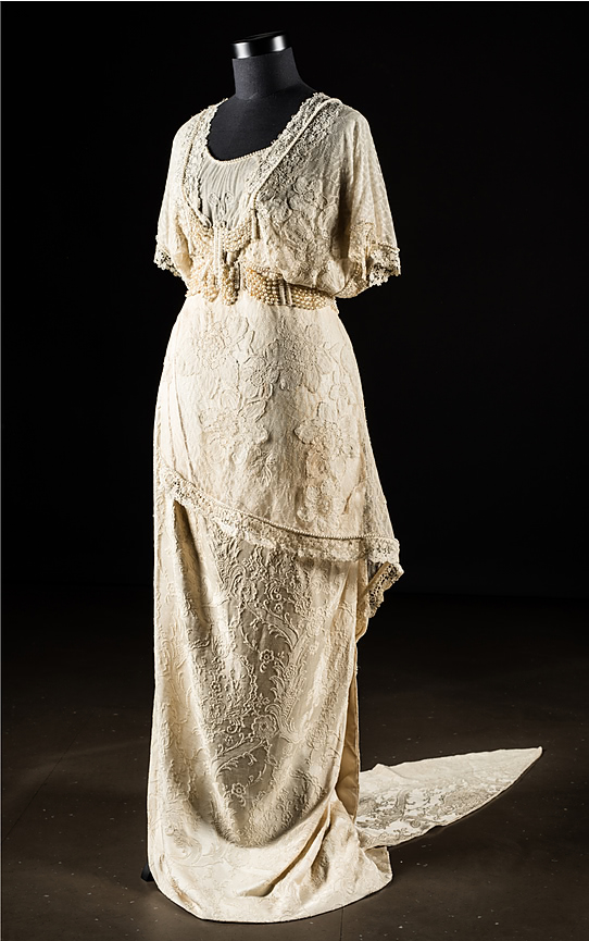 Свадебное платье из коллекции Victoria Museum.