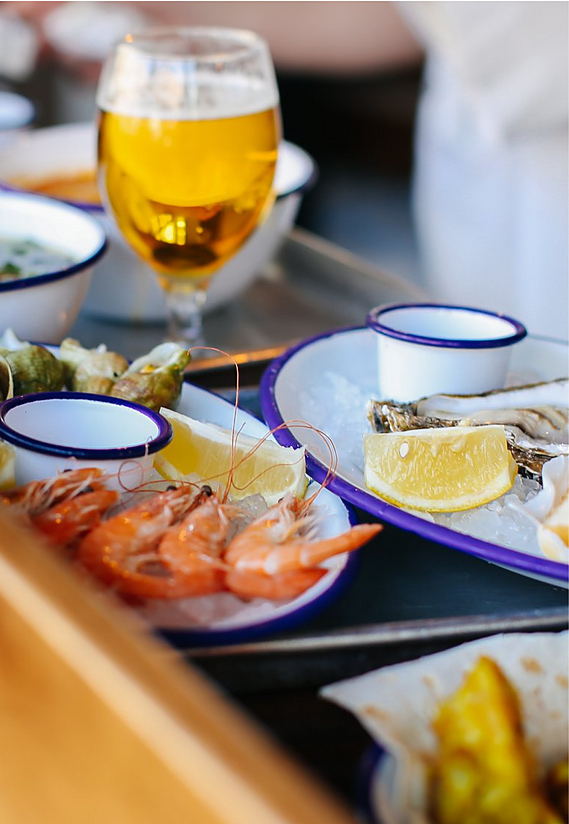Креветки, устрицы и пиво Gastrofamily Food Market