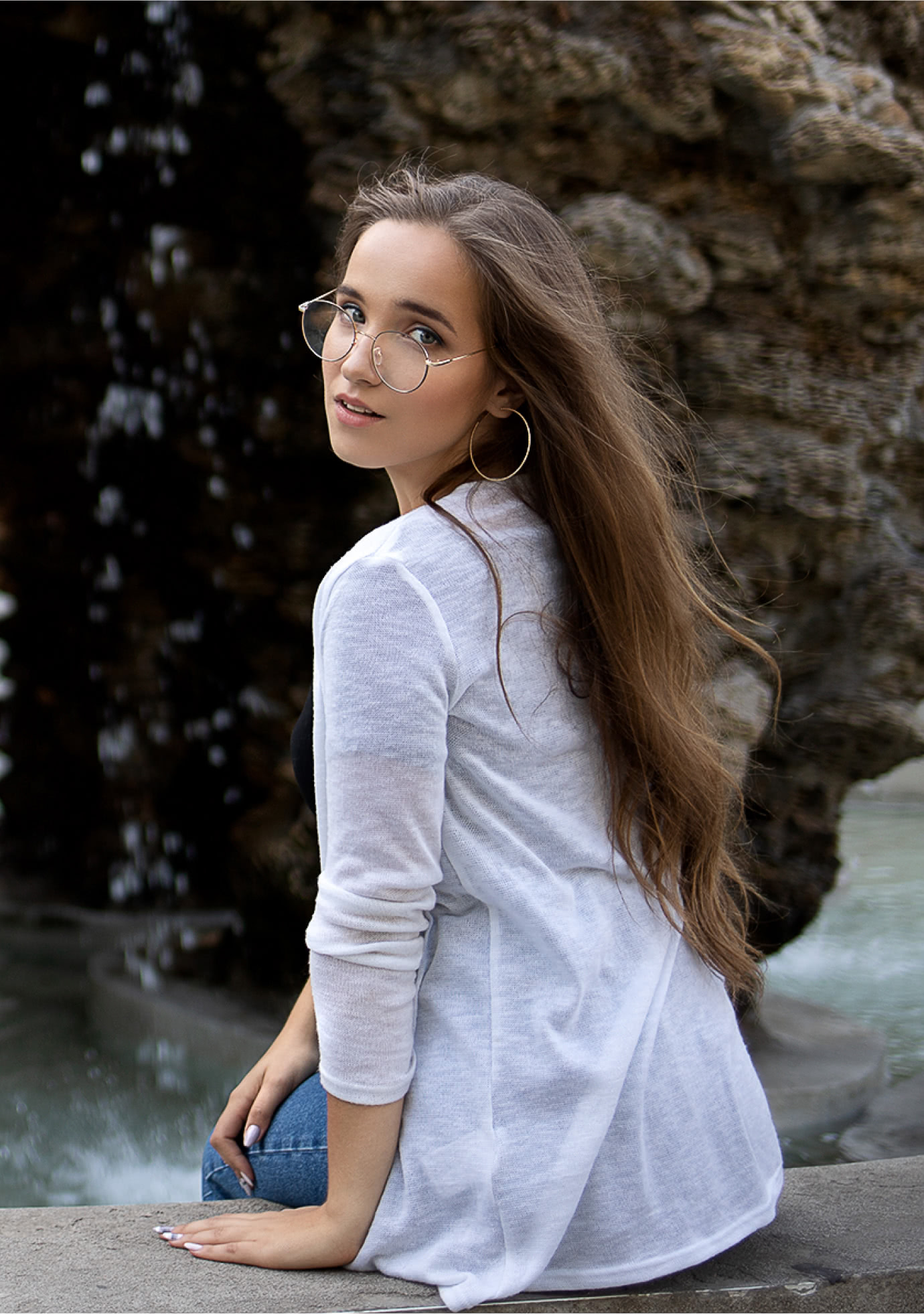Девушка у фонтана Одесса фото