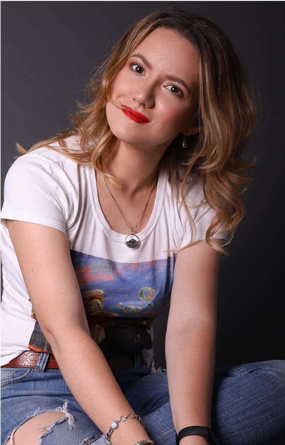 Юлия Котляр - журналист онлайн-журнала Folga